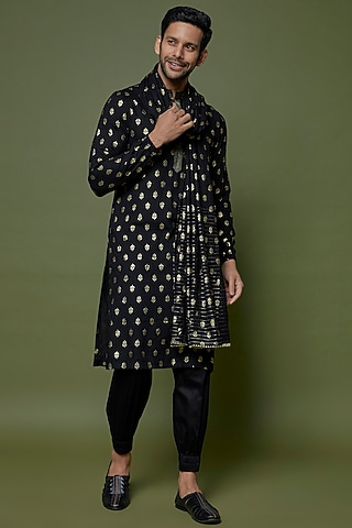 Black Slub Cotton Silk Printed Kurta Set by sharad raghav men