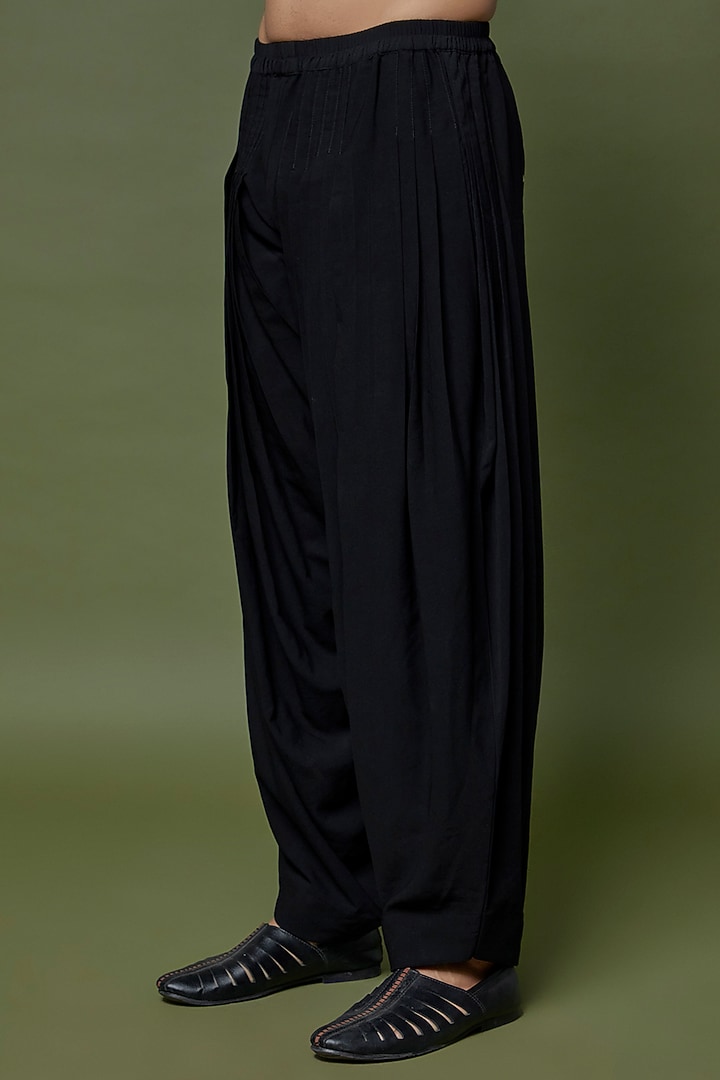 Black Glaze Cotton Silk Embroidered Kurta Set by sharad raghav men at Pernia's Pop Up Shop