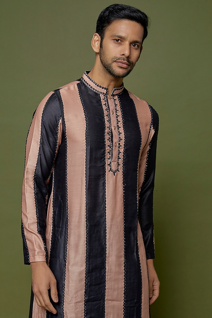 Black Glaze Cotton Silk Embroidered Kurta Set by sharad raghav men at Pernia's Pop Up Shop
