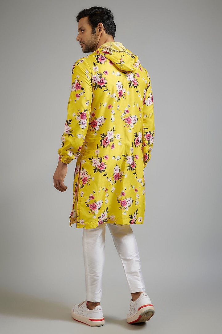 Yellow Modal Silk Digital Printed & Hoodie Kurta Set by sharad raghav men at Pernia's Pop Up Shop