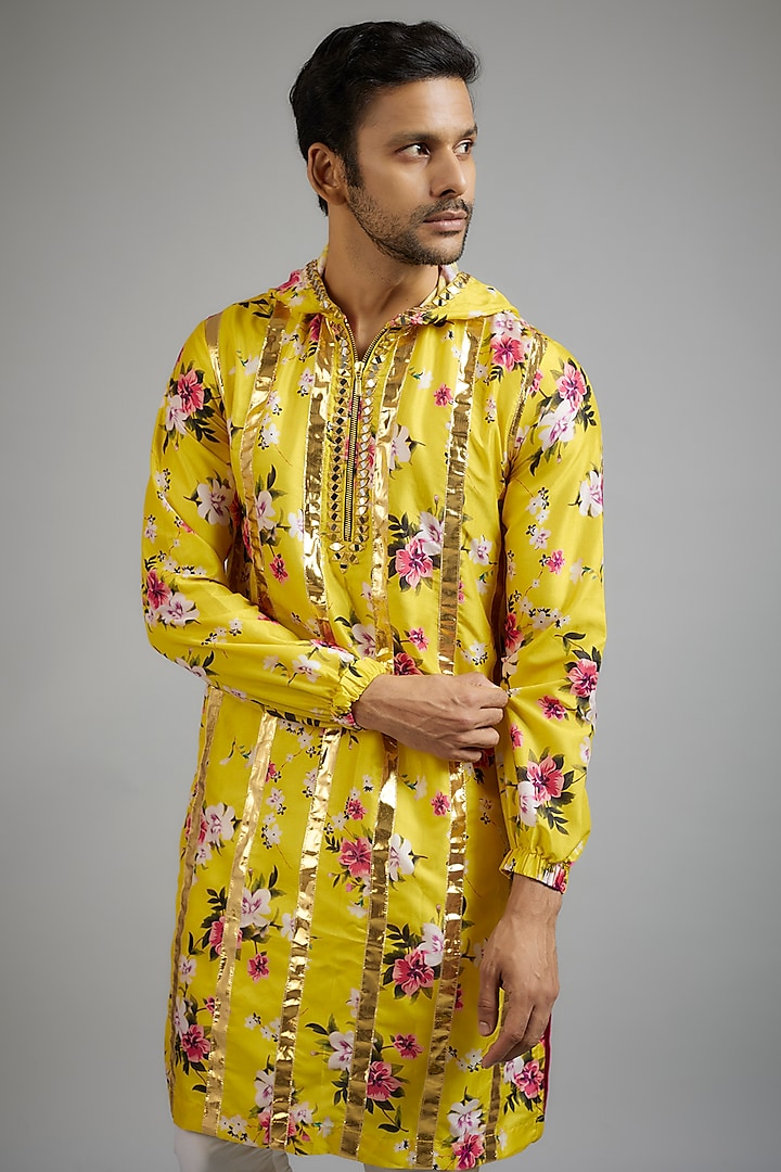 Yellow Modal Silk Digital Printed & Hoodie Kurta Set by sharad raghav men at Pernia's Pop Up Shop