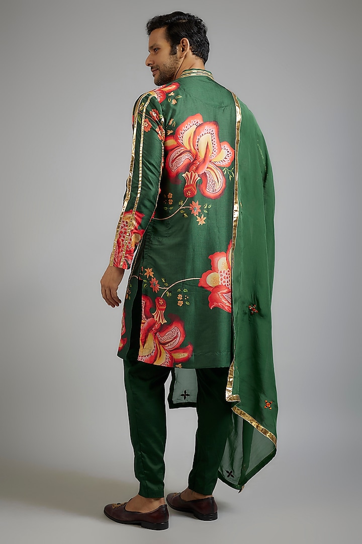 Emerald Green Modal Silk Digital Printed Kurta Set by sharad raghav men at Pernia's Pop Up Shop