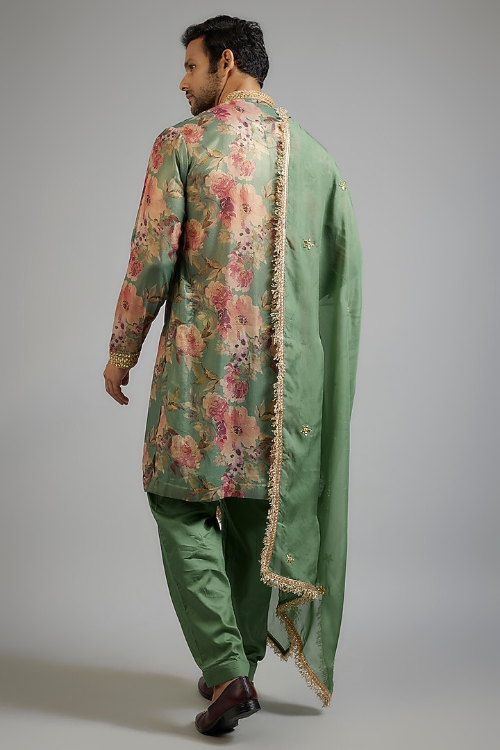 Pastel Green Shimmer Georgette Digital Printed Kurta Set by sharad raghav men at Pernia's Pop Up Shop