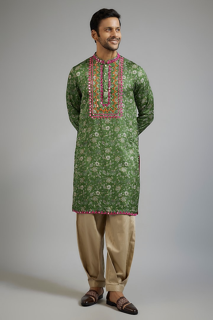 Green Modal Silk Floral Printed Kurta Set by sharad raghav men at Pernia's Pop Up Shop