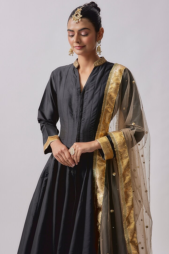 Black Dola Silk & Polyester Embroidered Party Wear Anarkali Set by Sharad Raghav at Pernia's Pop Up Shop
