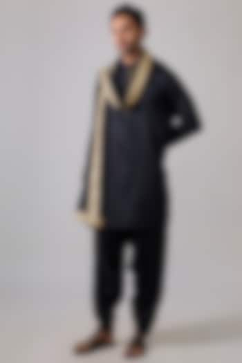 Black Glaze Cotton Satin Kurta Set by Sharad raghav men at Pernia's Pop Up Shop