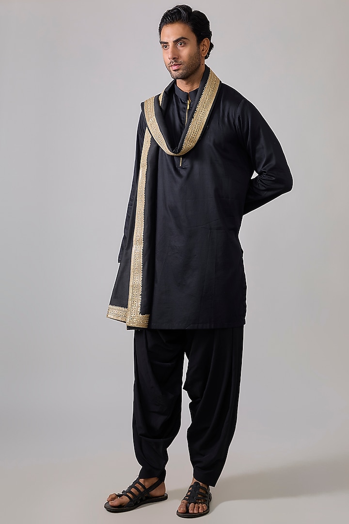 Black Glaze Cotton Satin Kurta Set by Sharad raghav men at Pernia's Pop Up Shop