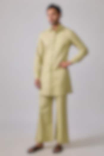 Pistachio Linen Cotton Kurta Set by Sharad raghav men at Pernia's Pop Up Shop