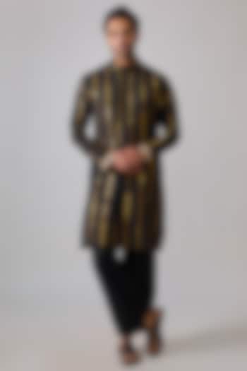 Black Cotton Lurex Zari Striped Kurta Set by Sharad raghav men at Pernia's Pop Up Shop