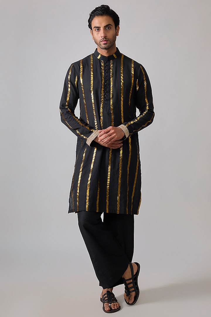Black Cotton Lurex Zari Striped Kurta Set by Sharad raghav men at Pernia's Pop Up Shop