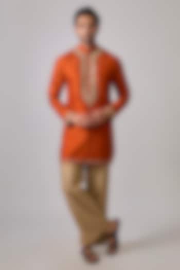  Rustic Orange Silk Zardosi Embroidered Short Kurta Set by Sharad raghav men at Pernia's Pop Up Shop
