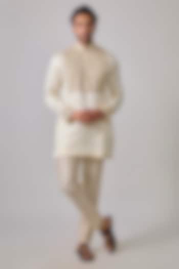  Ivory Silk Zardosi Embroidered Short Kurta Set by Sharad raghav men at Pernia's Pop Up Shop