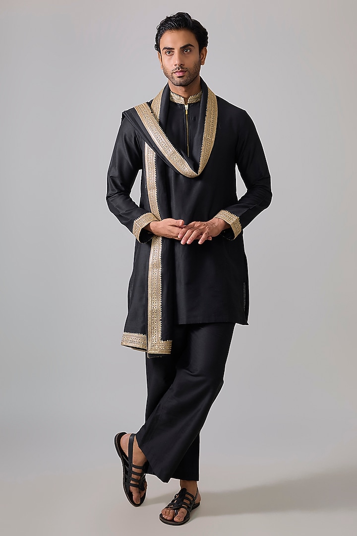 Black Cotton Kurta Set by Sharad raghav men at Pernia's Pop Up Shop