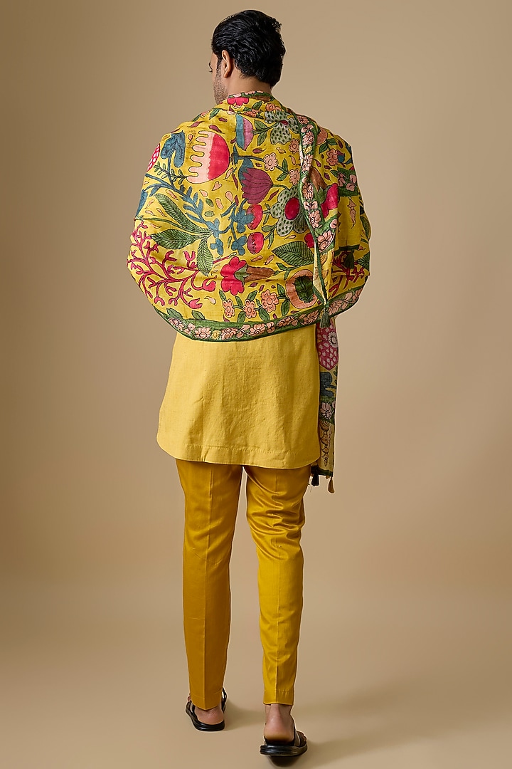 Yellow Linen Silk Kurta Set by Sharad Raghav men at Pernia's Pop Up Shop