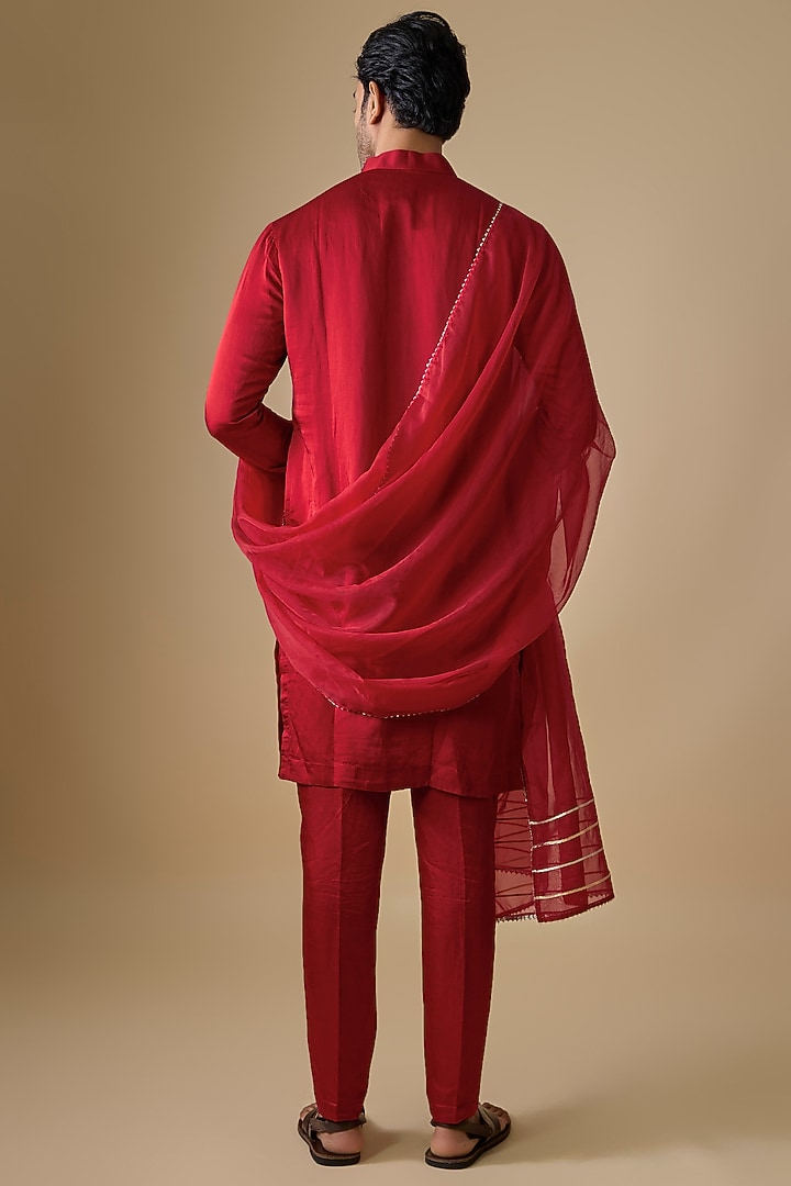 Red Silk Zari & Gota Patti Embroidered Kurta Set by Sharad Raghav men at Pernia's Pop Up Shop