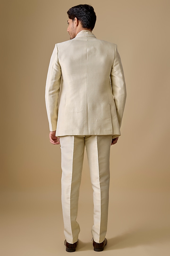 Ivory Banarasi Silk Pearl & Cutdana Embroidered Wedding Bandhgala Set by Sharad Raghav men at Pernia's Pop Up Shop
