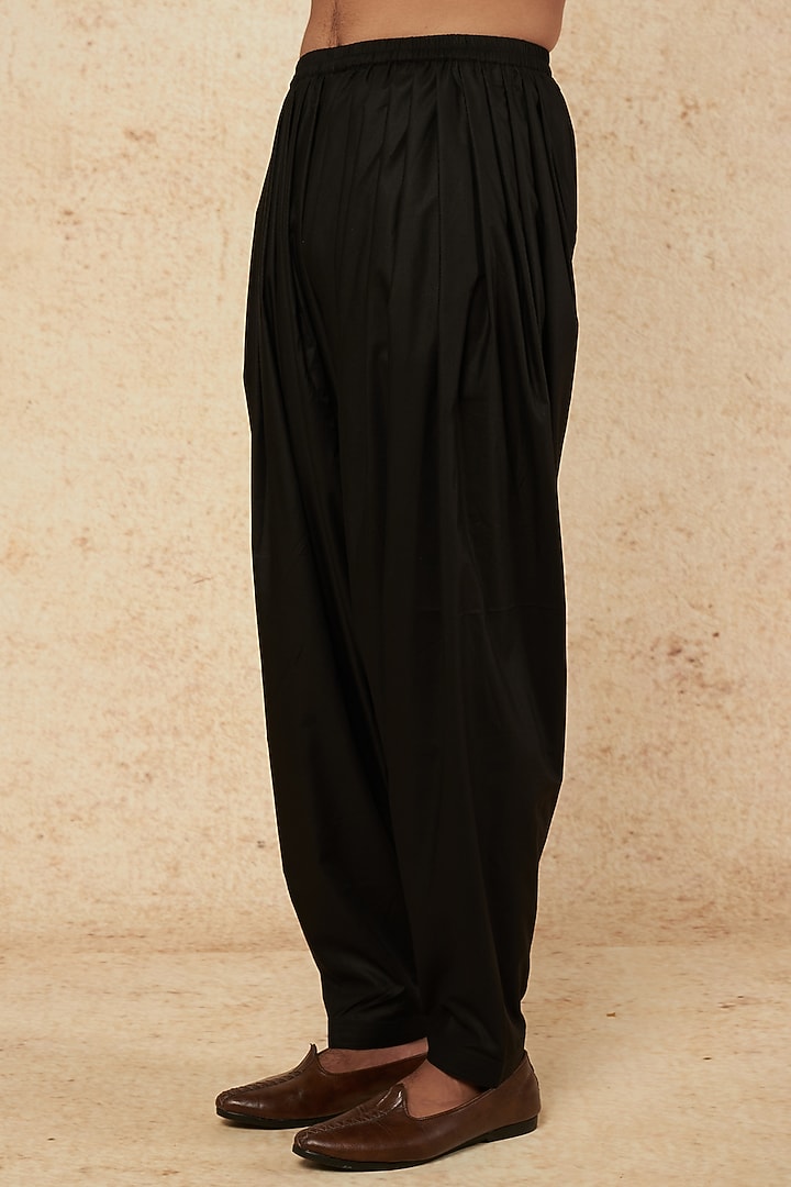 Black & Red Embroidered Kurta Set by sharad raghav men at Pernia's Pop Up Shop