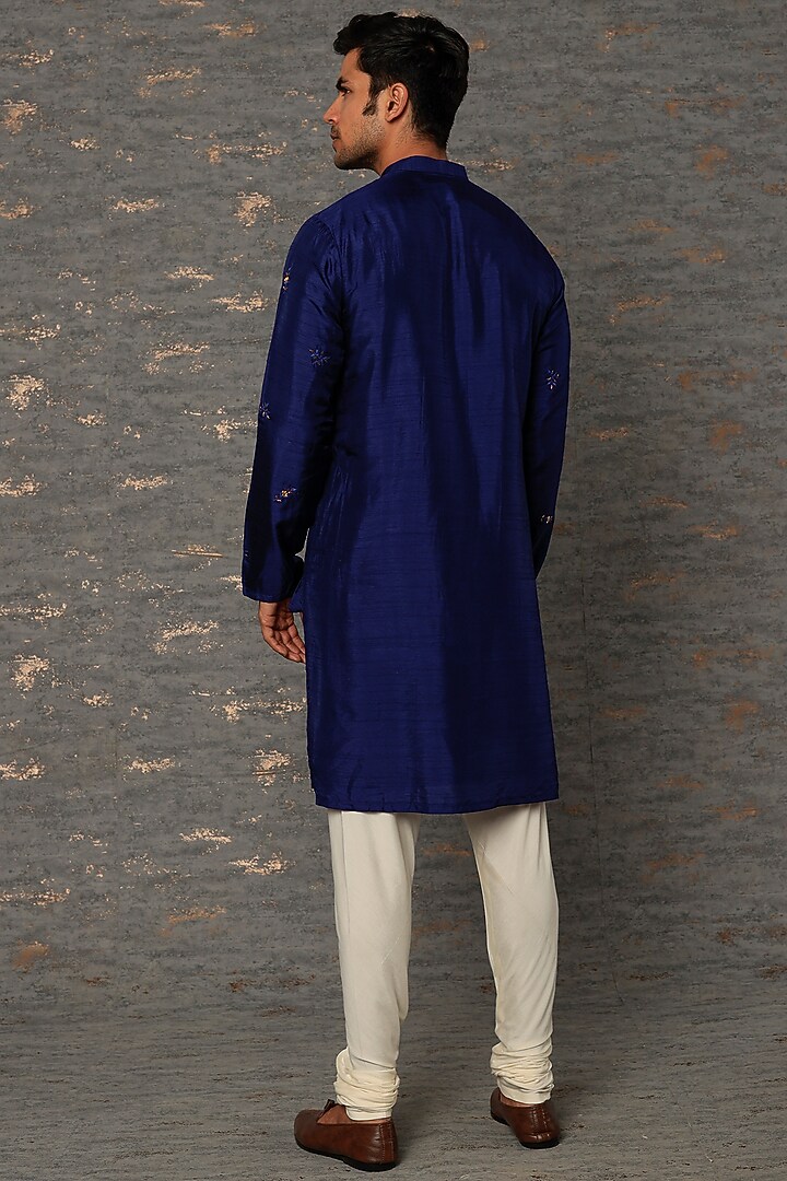 Royal Blue Silk Hand Embroidered Kurta Set by sharad raghav men at Pernia's Pop Up Shop