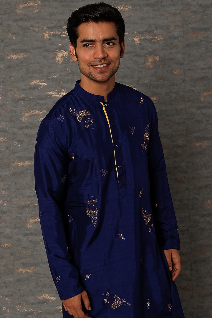 Royal Blue Silk Hand Embroidered Kurta Set by sharad raghav men at Pernia's Pop Up Shop