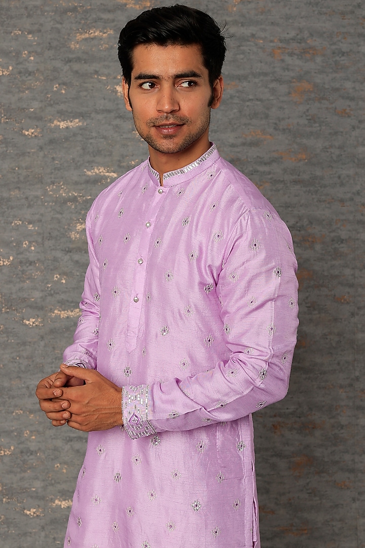 Lilac Silk Resham Embroidered Kurta Set by sharad raghav men at Pernia's Pop Up Shop