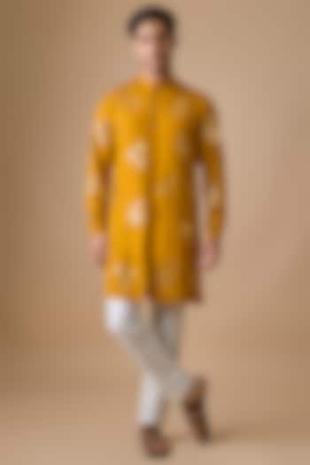 Mustard Yellow Linen Silk Foil Printed Kurta Set by sharad raghav men