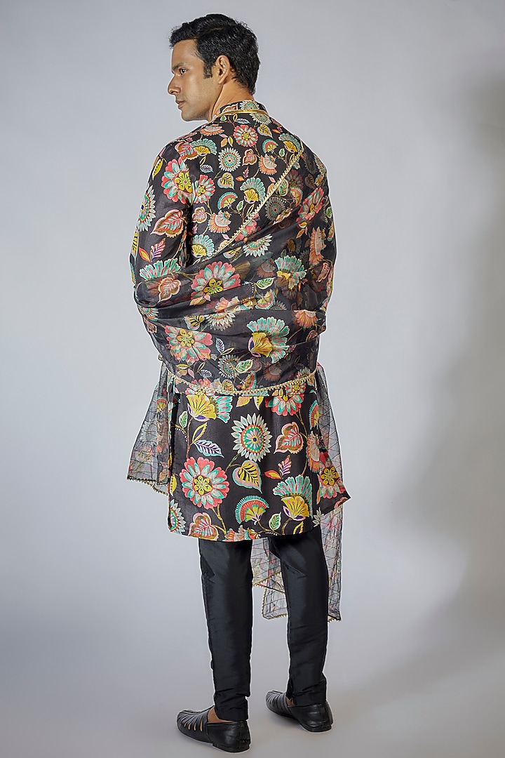 Black Flat Silk Floral Printed Bundi Set by Sharad raghav men at Pernia's Pop Up Shop