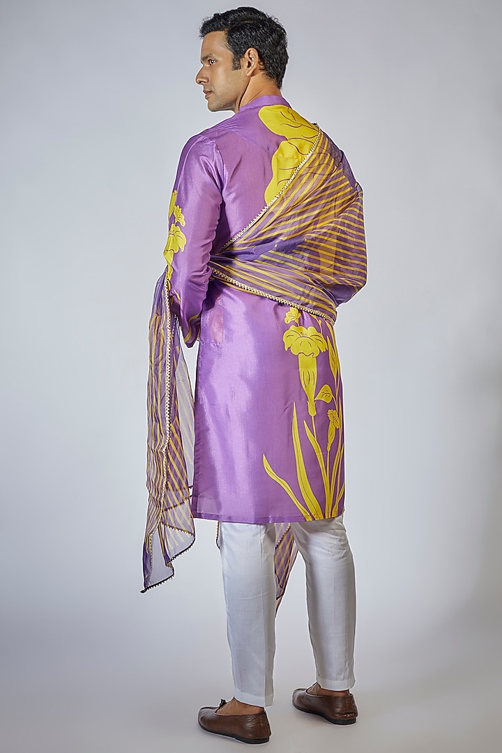 Lavender Flat Silk Floral Digital Printed Kurta Set by Sharad raghav men at Pernia's Pop Up Shop