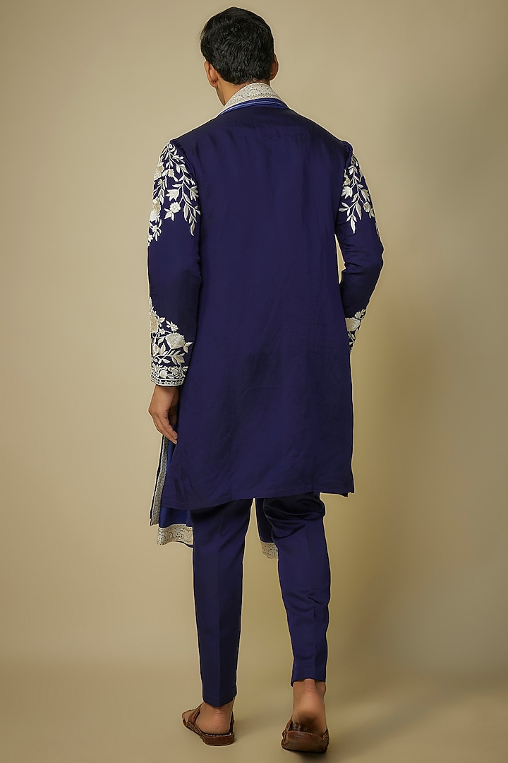 Blue Silk Resham & Kashmiri Embroidered Kurta Set by Sharad Raghav men at Pernia's Pop Up Shop