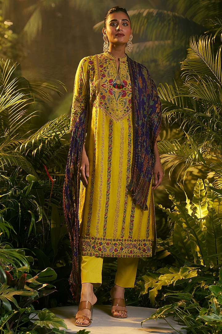 Mustard Linen Silk Resham Embroidered Kurta Set by SHRADDHA RAMBHIA at Pernia's Pop Up Shop