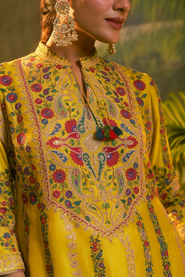 Mustard Linen Silk Resham Embroidered Kurta Set by SHRADDHA RAMBHIA at Pernia's Pop Up Shop