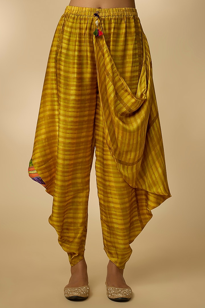 Yellow Slub Silk Printed Dhoti Set by SHRADDHA RAMBHIA at Pernia's Pop Up Shop