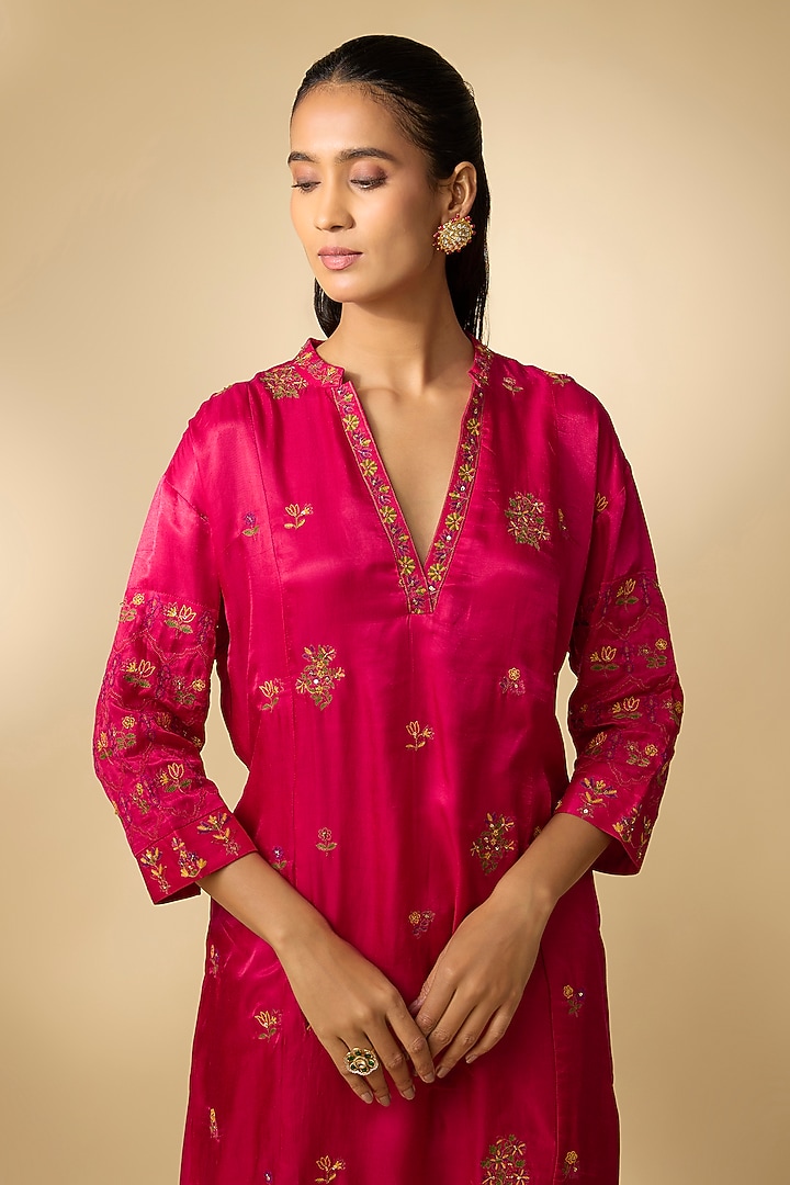 Rani Pink Vegan Gajji Silk Resham Embroidered Kurta Set by SHRADDHA RAMBHIA at Pernia's Pop Up Shop