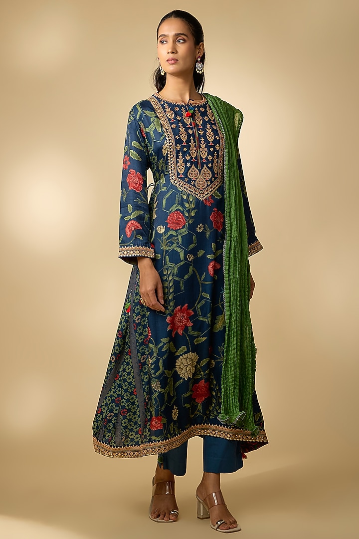 Blue Gajji Silk Printed Kurta Set by SHRADDHA RAMBHIA at Pernia's Pop Up Shop