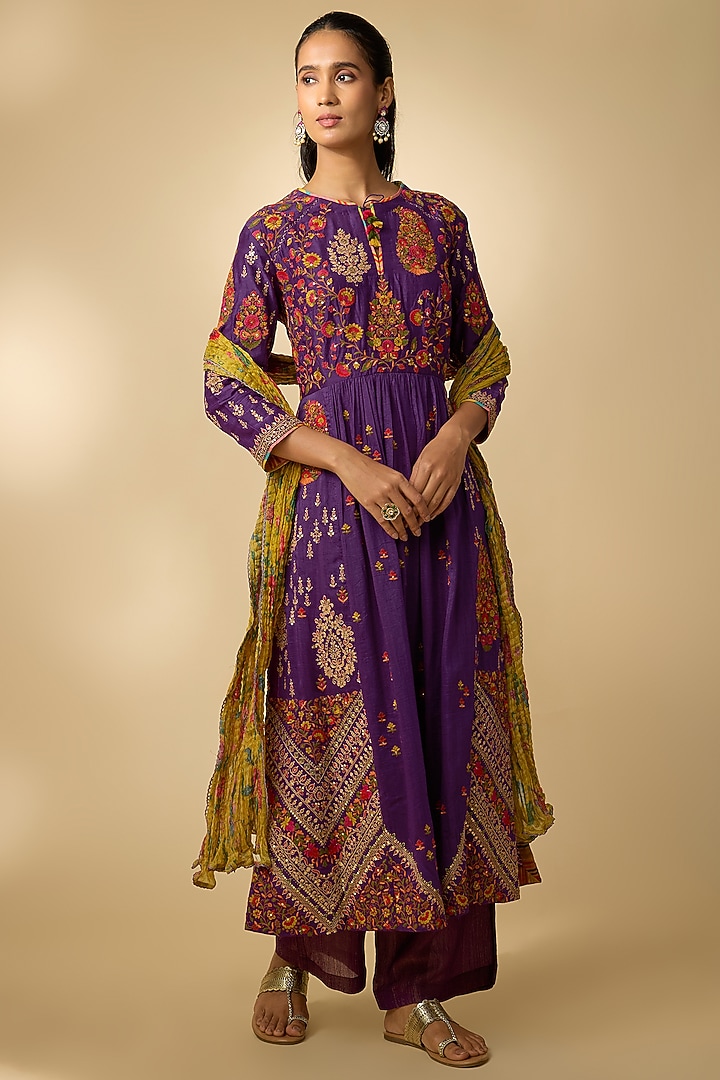 Purple Linen Silk Resham Embroidered Kurta Set by SHRADDHA RAMBHIA at Pernia's Pop Up Shop