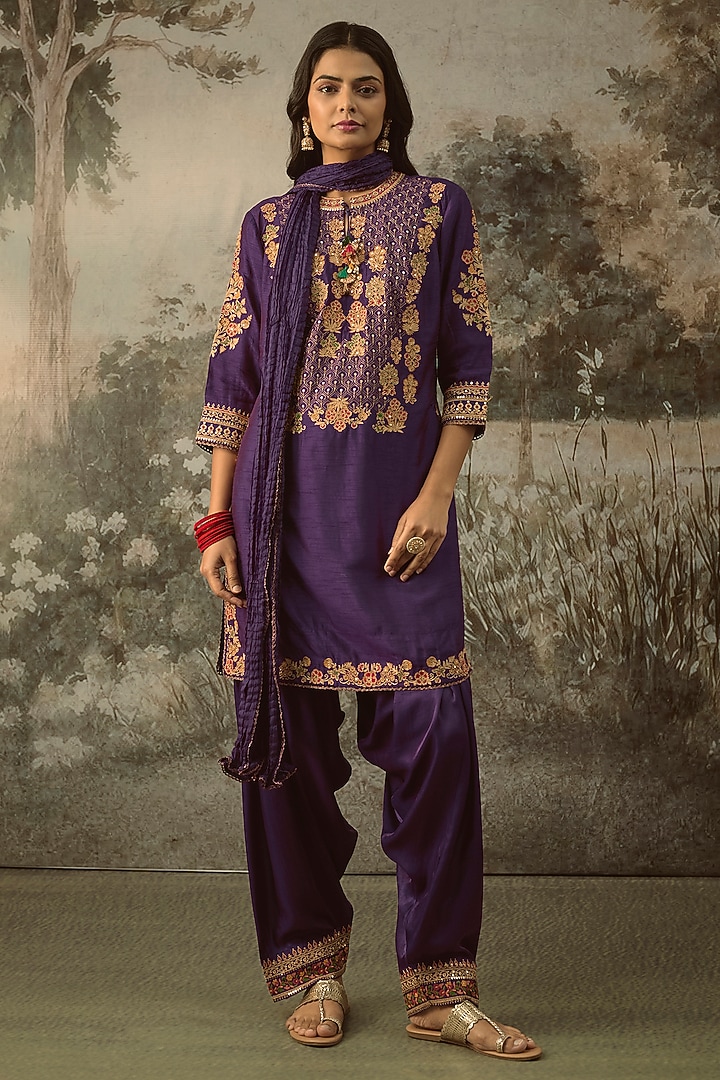Purple Vegan Slub Silk Resham Embroidered Kurta Set by SHRADDHA RAMBHIA at Pernia's Pop Up Shop