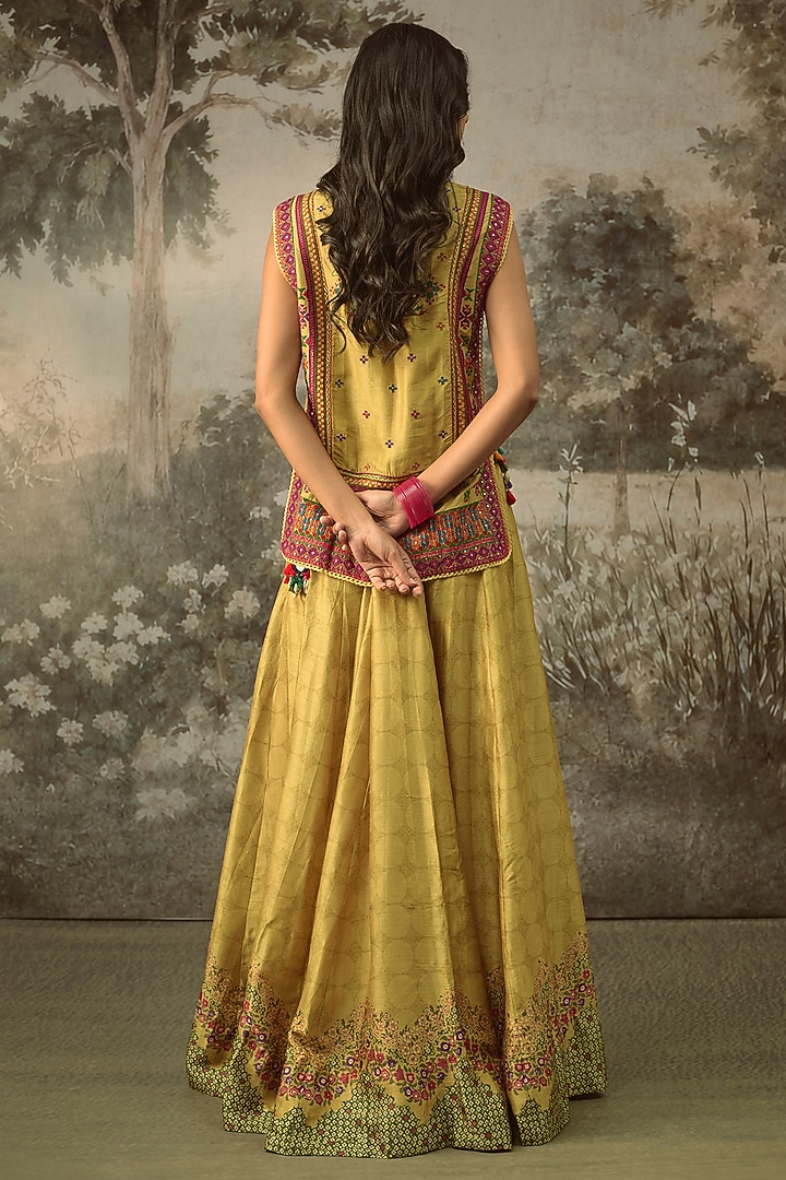 Mustard Vegan Slub Silk Embroidered Wedding Lehenga Set by SHRADDHA RAMBHIA at Pernia's Pop Up Shop