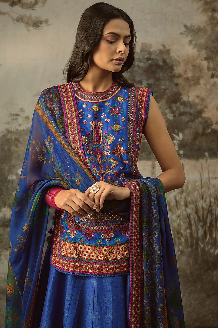 Vibrant Blue Vegan Slub Silk Embroidered Wedding Lehenga Set by SHRADDHA RAMBHIA at Pernia's Pop Up Shop