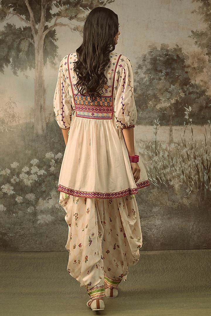 Ivory Vegan Linen Silk Embroidered Kurta Set by SHRADDHA RAMBHIA at Pernia's Pop Up Shop
