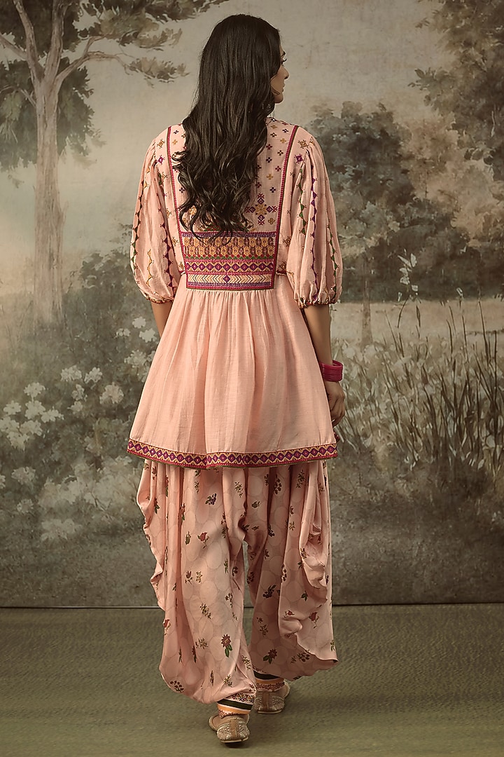 Pink Vegan Linen Silk Cross-Stitch Embroidered Tie-Up kurta Set by SHRADDHA RAMBHIA at Pernia's Pop Up Shop