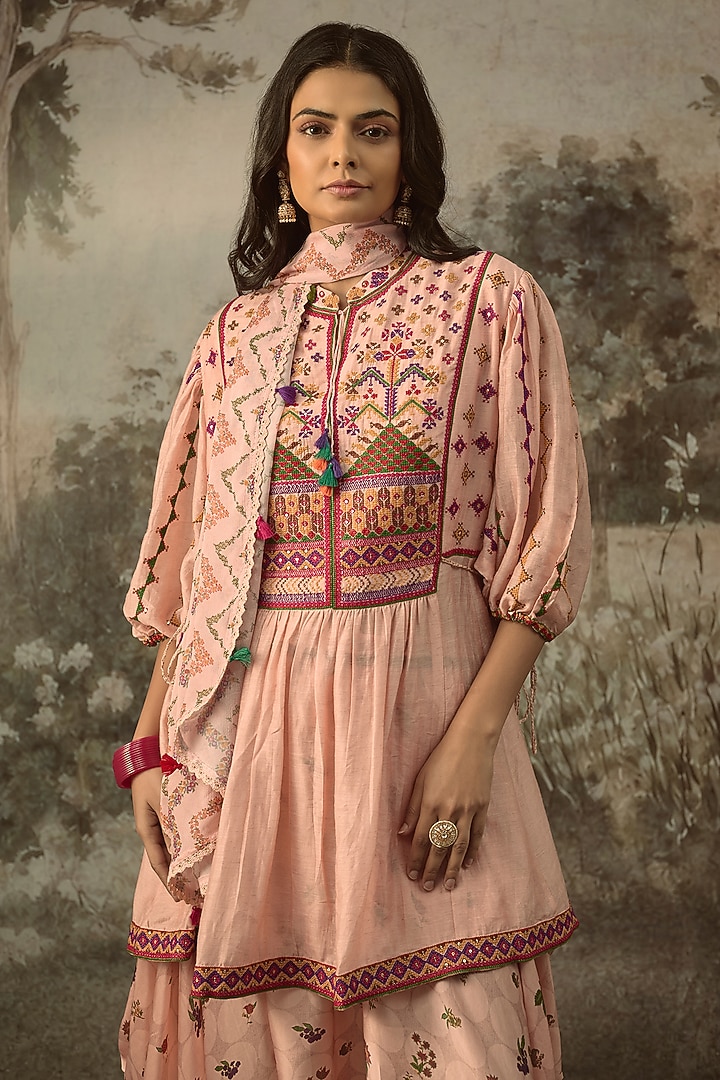Pink Vegan Linen Silk Cross-Stitch Embroidered Tie-Up kurta Set by SHRADDHA RAMBHIA at Pernia's Pop Up Shop