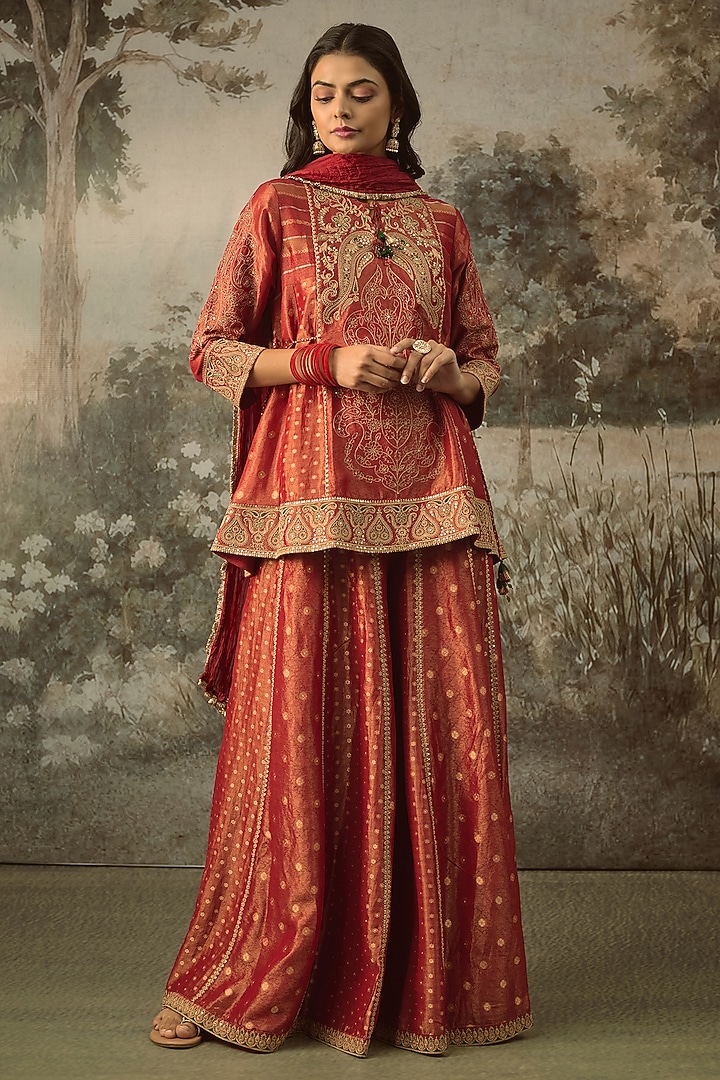 Red Fine Chanderi Tissue Embroidered Short Kurta Set by SHRADDHA RAMBHIA at Pernia's Pop Up Shop