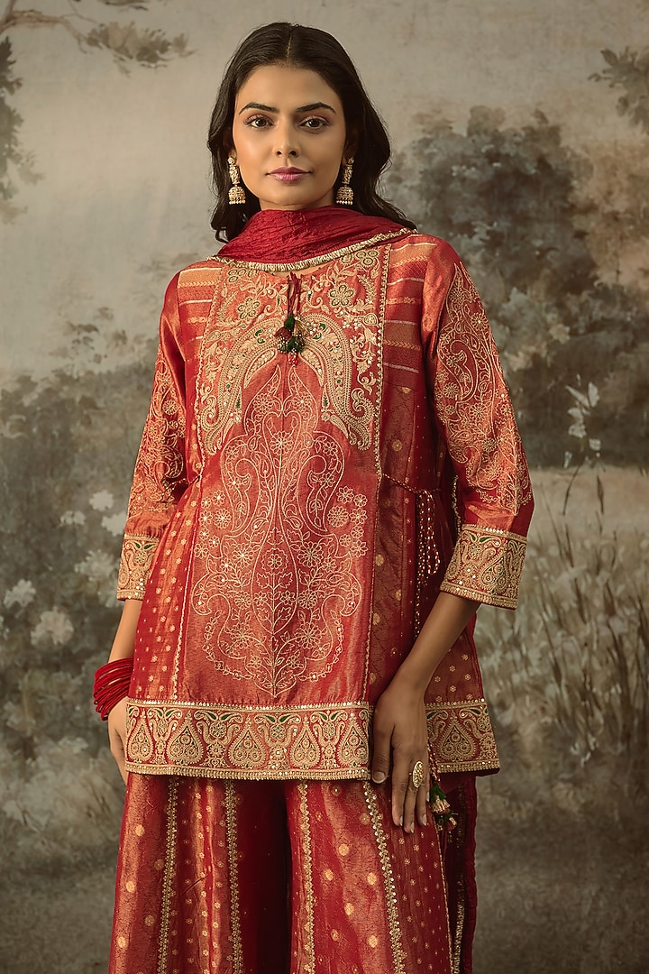 Red Fine Chanderi Tissue Embroidered Short Kurta Set by SHRADDHA RAMBHIA at Pernia's Pop Up Shop