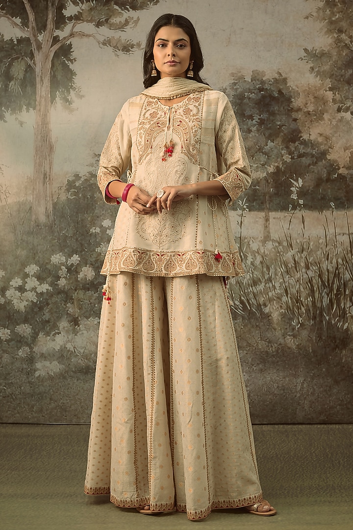 Ivory Fine Chanderi Tissue Embroidered Short Kurta Set by SHRADDHA RAMBHIA at Pernia's Pop Up Shop