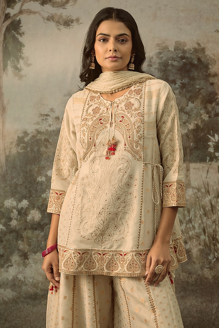 Ivory Fine Chanderi Tissue Embroidered Short Kurta Set by SHRADDHA RAMBHIA at Pernia's Pop Up Shop