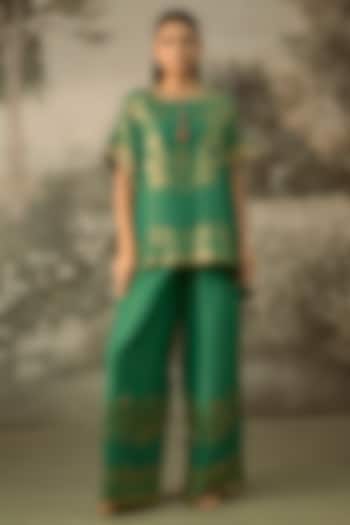 Bottle Green Fine Chanderi Tissue Floral Embroidered Co-Ord Set by SHRADDHA RAMBHIA at Pernia's Pop Up Shop
