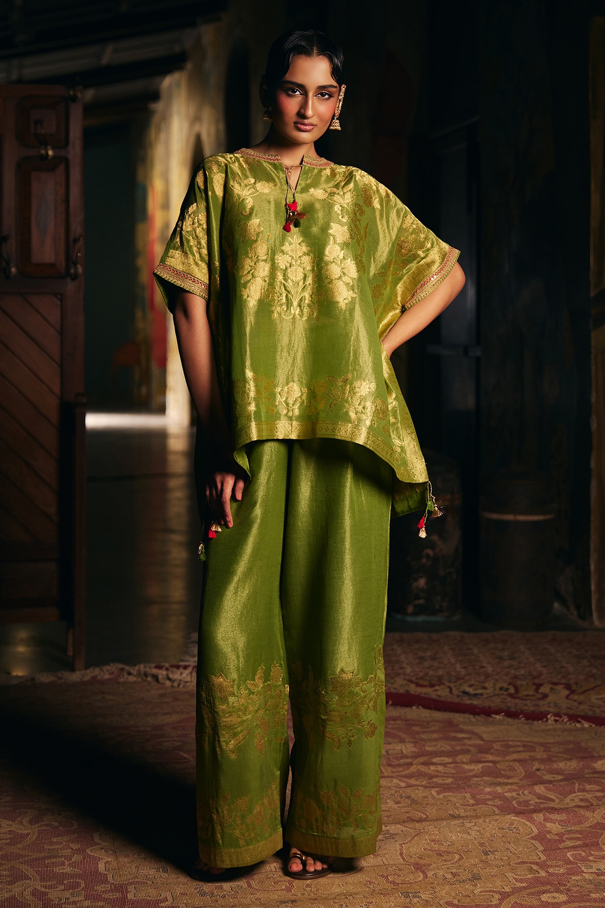 SHRADDHA RAMBHIA Mehendi Green Fine Chanderi Jacquard Tissue Co-Ord Set
