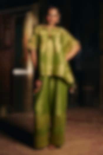 Mehendi Green Fine Chanderi Jacquard Tissue Co-Ord Set by SHRADDHA RAMBHIA at Pernia's Pop Up Shop
