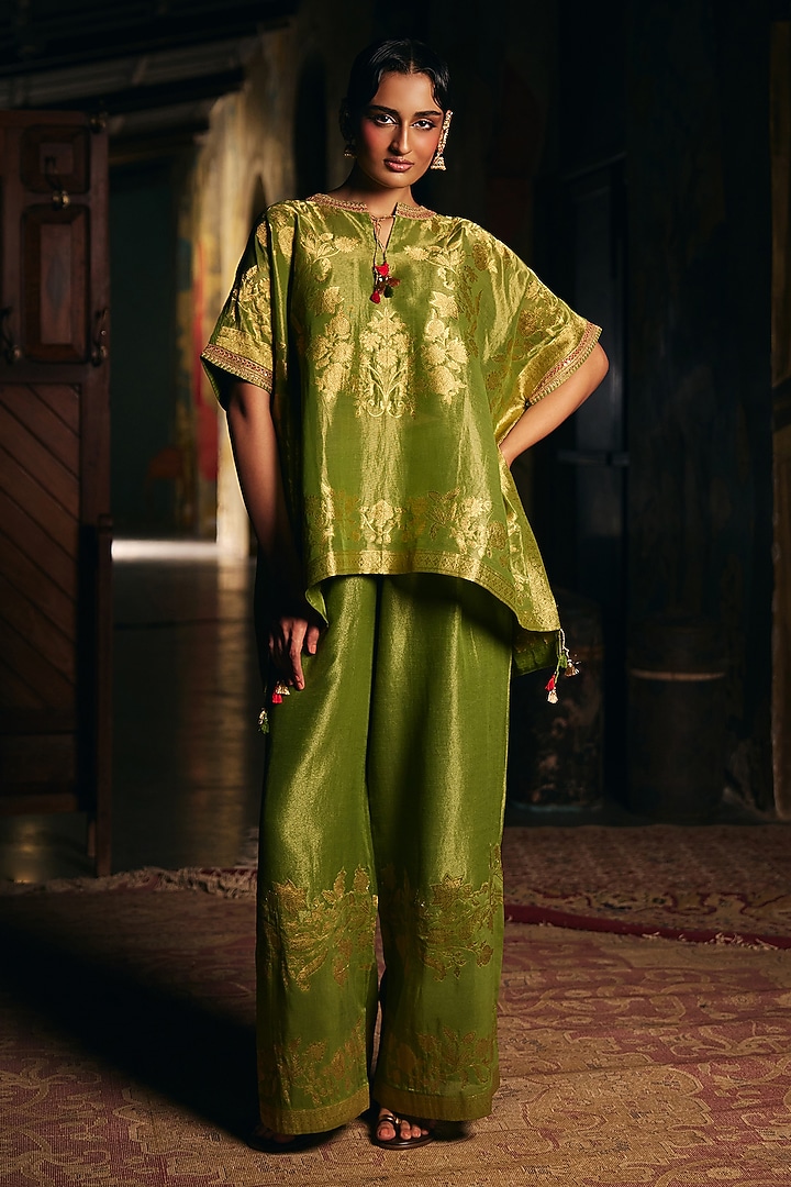 Mehendi Green Fine Chanderi Jacquard Tissue Co-Ord Set by SHRADDHA RAMBHIA at Pernia's Pop Up Shop