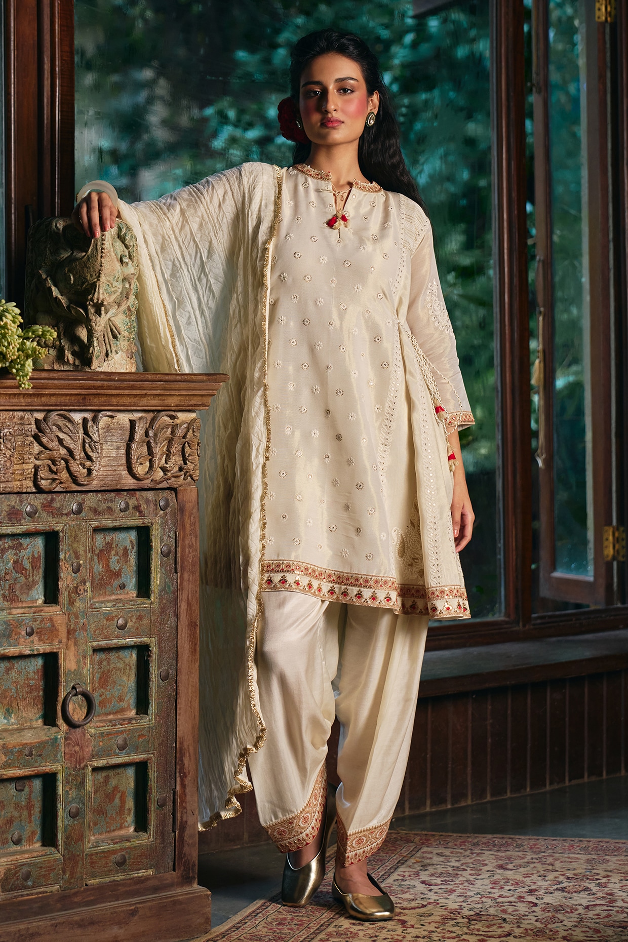 SHRADDHA RAMBHIA Ivory Fine Chanderi Tissue Lucknowi Embroidered Kurta Set