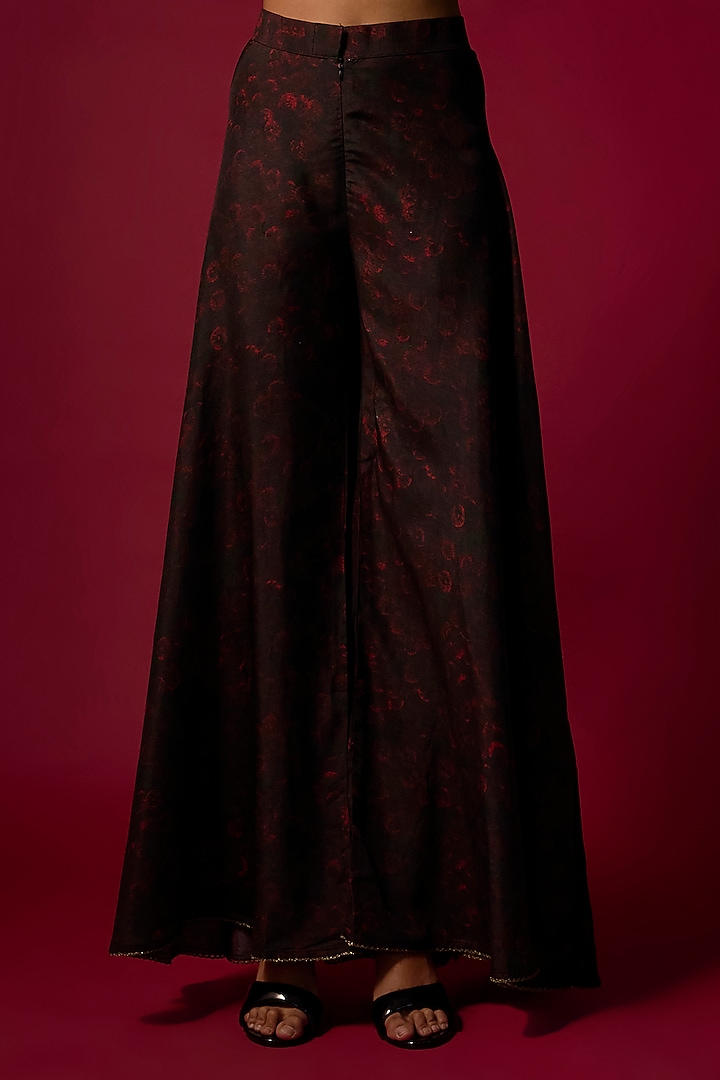 Black Gajji Silk Printed & Embroidered Kurta Set by SHRADDHA RAMBHIA at Pernia's Pop Up Shop